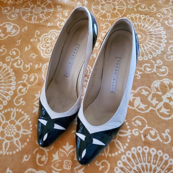 Perry Ellis Shoes - Perry Ellis B&W Retro Classics 8M Medium Heel